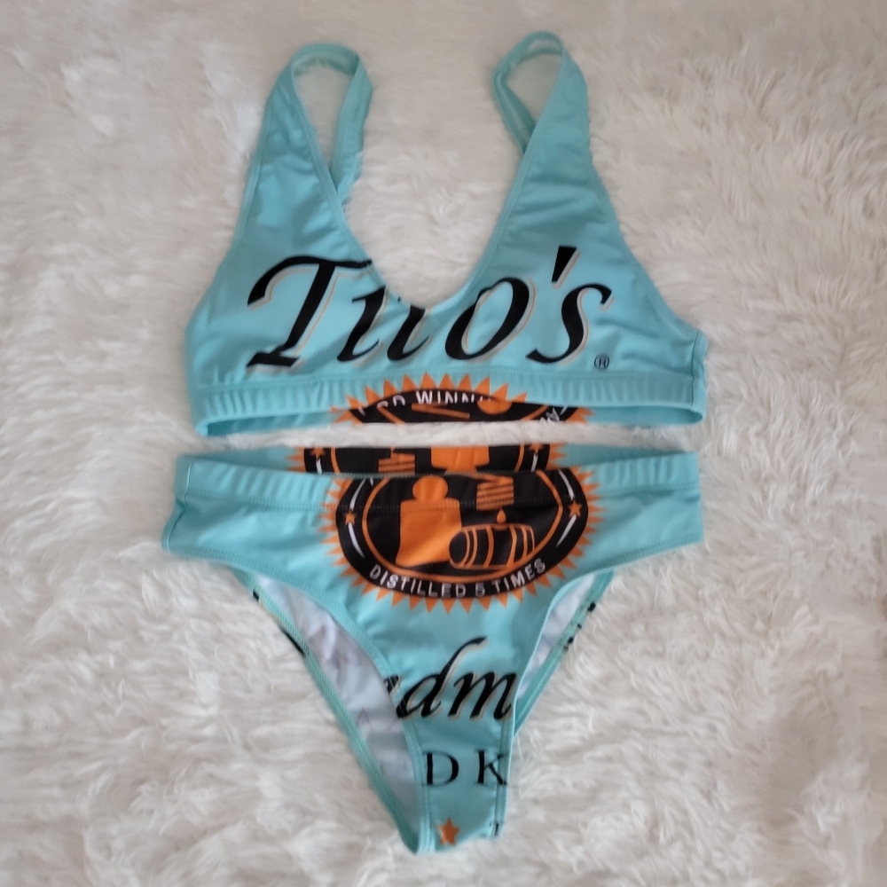 Tito Vodka Bikini
